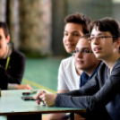 Vetélkedő a gimiben