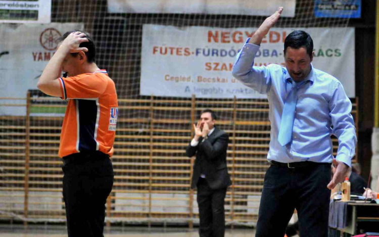 Az utolsó negyedben vitték el a meccset