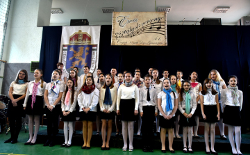 A gimiben már megadták a kezdő hangot  🎶