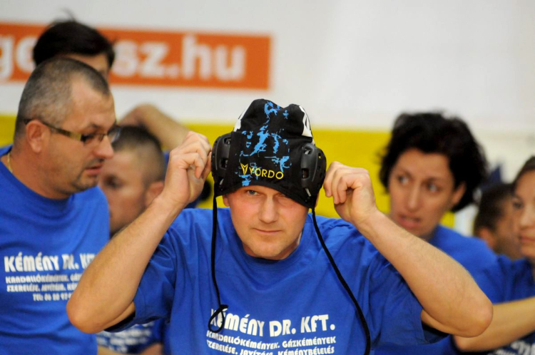 Kevesen voltak kíváncsiak a vicces sorversenyekre