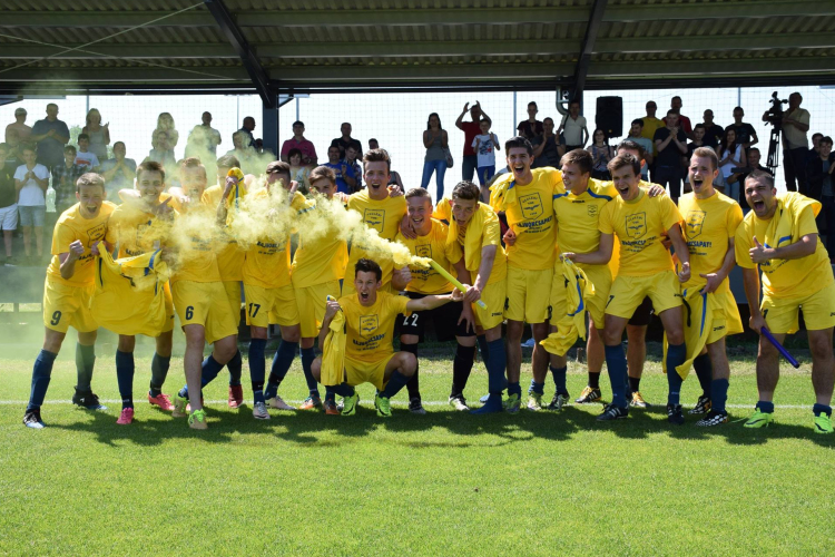 Így örül a ceglédi Bajnok csapat