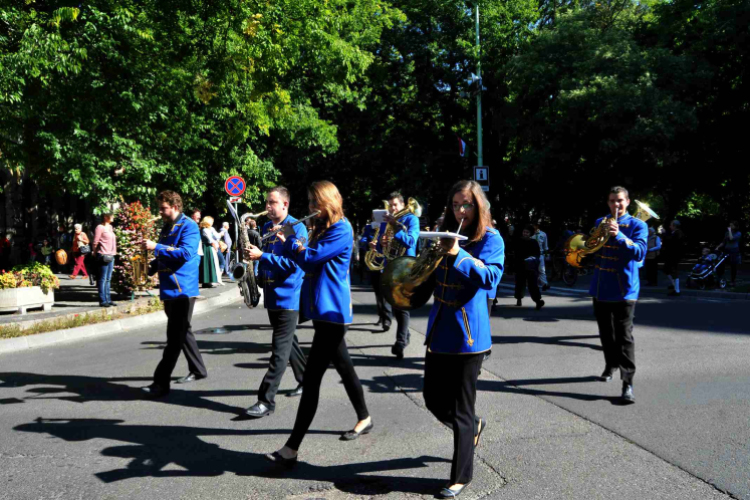 Kossuth Toborzó bevonulás
