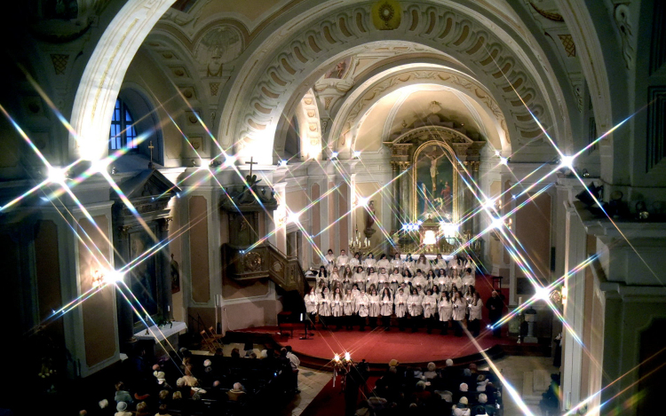 👼 Angyali koncert a Szent Kereszt Katolikus Templomban