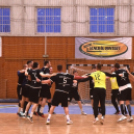 Csúcsrangadó a listavezető ellen