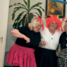 Farsang a ceglédi idősek otthonában