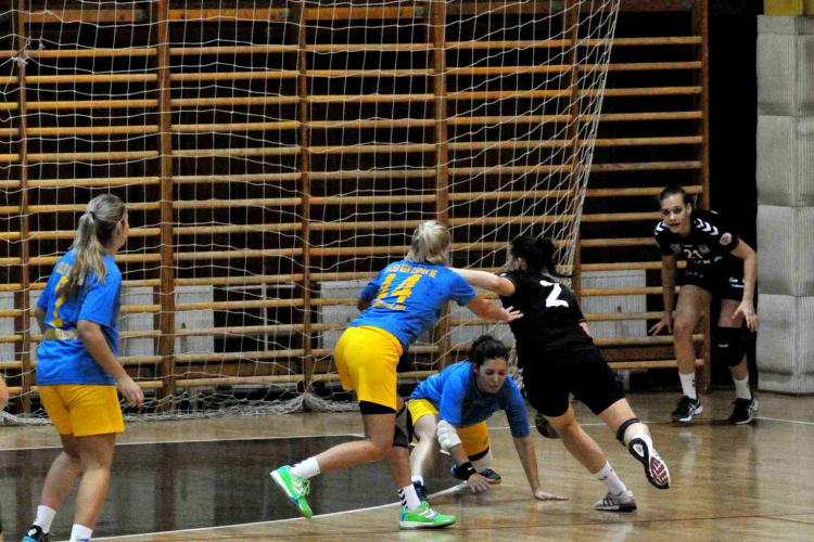 Ceglédi Kék Cápák – Dunaújvárosi KKA II. 24 – 21 (13 – 11)