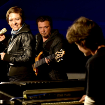 Bori Garázs Trió ft. Oti