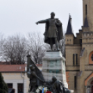 Rendhagyó március 15. képekben