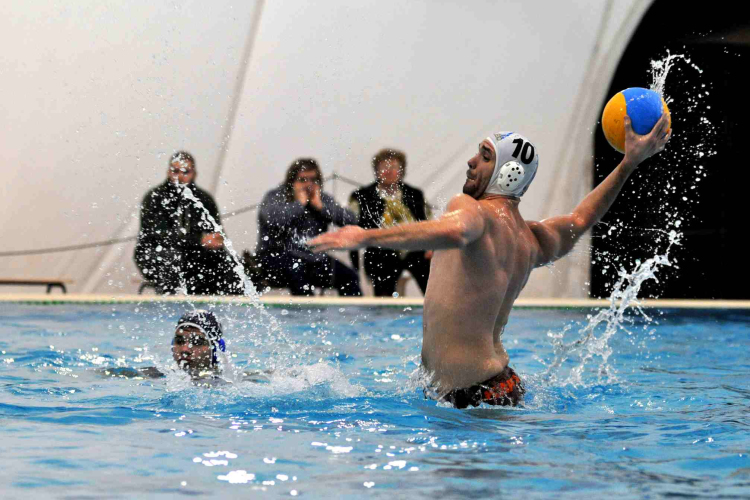 A medencében is érződik már az év vége