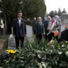 Koszorúzás a köztemetőben - Március 15.