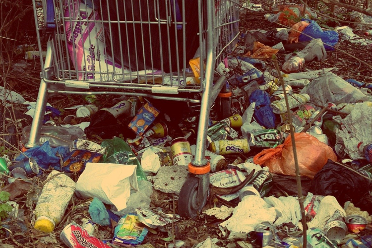 Illegális lerakókat számolnak fel