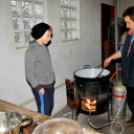 Csemői hagyományos hurkatöltő verseny