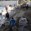 Városi Strandfürdő - járólapok építése