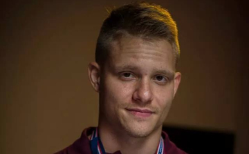 Velkey Ádám - 4 in 1