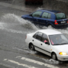 Senki sem úszta meg... 