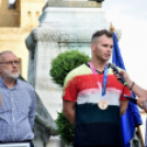 Vízilabda olimpikonok a főtéren