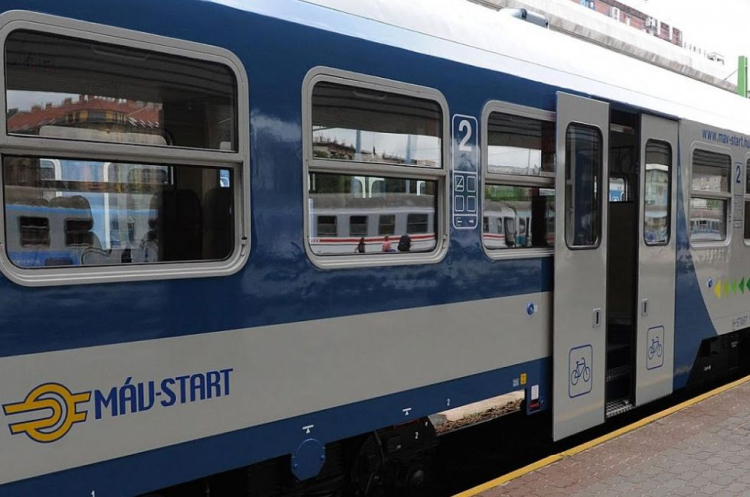 Gázolt a vonat Kecskemétnél