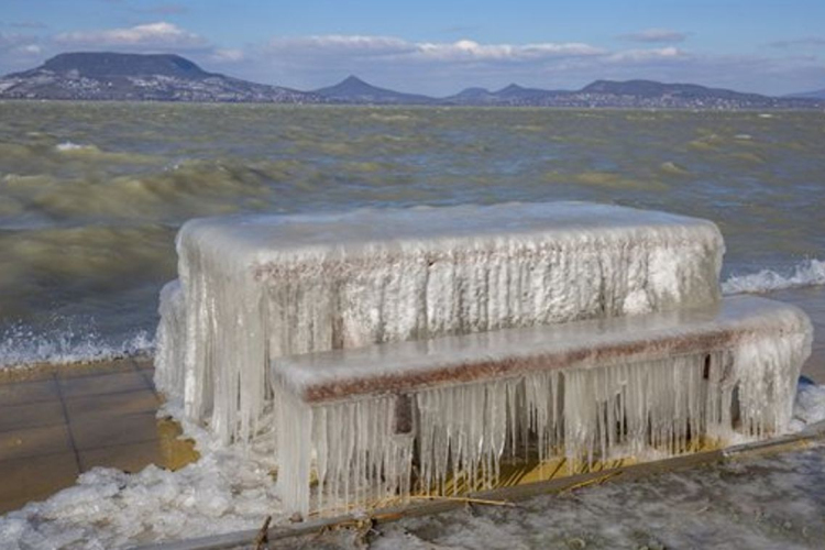 Ezért nem fagyott be a Balaton a meteorológusok szerint