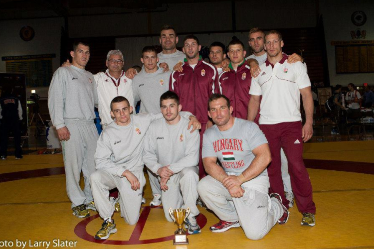 Lesöpörte a szőnyeget a Magyar csapat