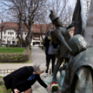 Virággal emlékeztek Kossuth Lajosra