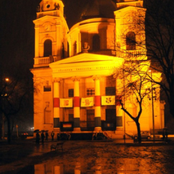 Március idusának előestéje