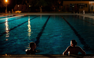 Strandok éjszakája Cegléden