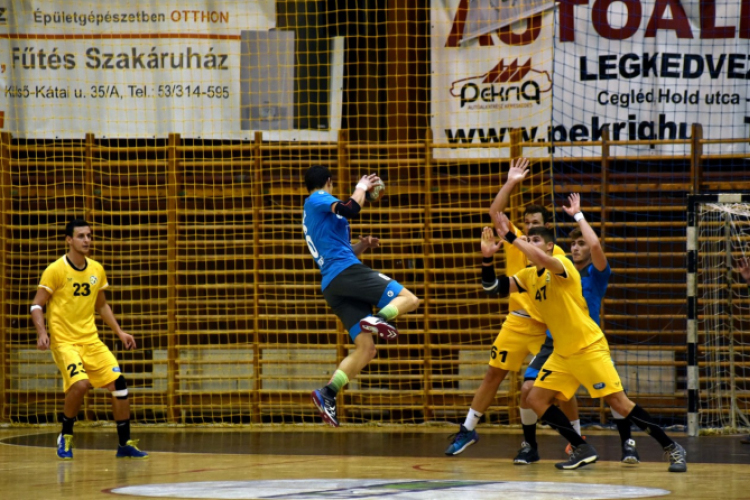 Ceglédi KK SE – ÓAM-Ózdi KC 