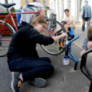 CIÖK kerékpártároló festés