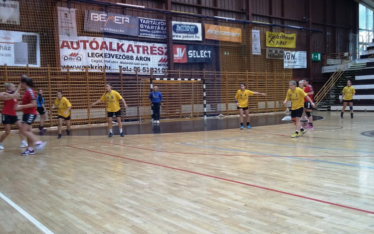 Tökölt is felfalták a Cápák