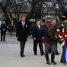 Kossuth szobor megkoszorúzása