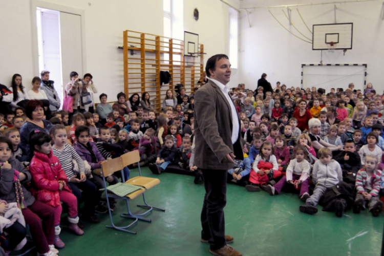 Hangszerbemutató a Táncsicsban