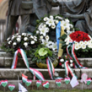 Rendhagyó március 15. képekben