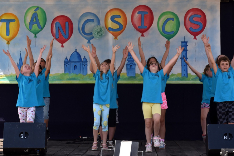 Zenei fesztivál a Táncsicsban