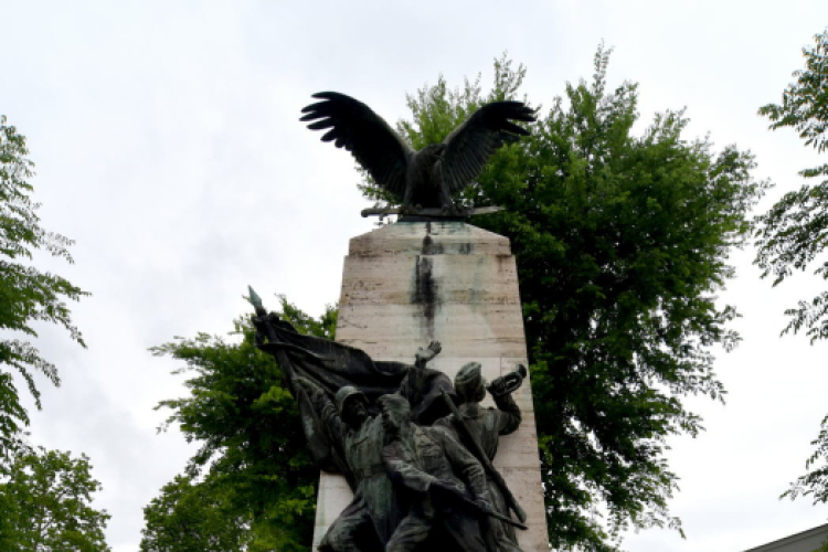 Hősök napja Cegléden