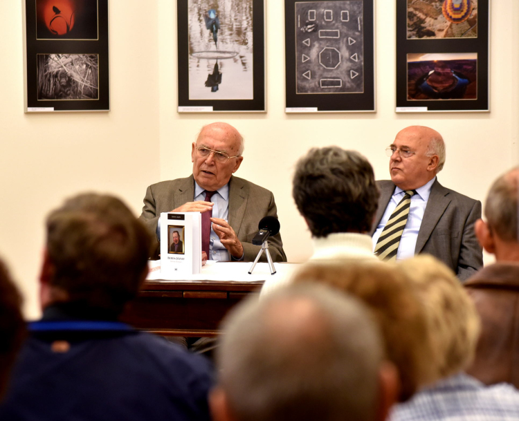 Könyvbemutató a múzeumban