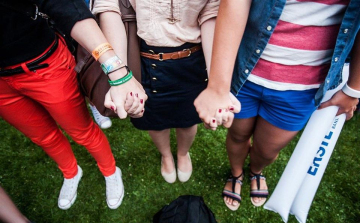 Pontok éjszakája Cegléden