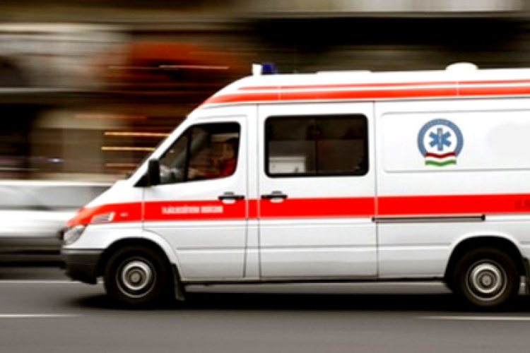 Személyautóval ütközött egy motoros