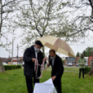 Czigle fűzfákat ültettek a Malom térre