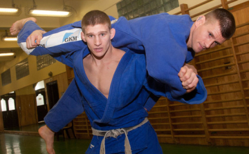 Két Ungvári egy súlycsoportban