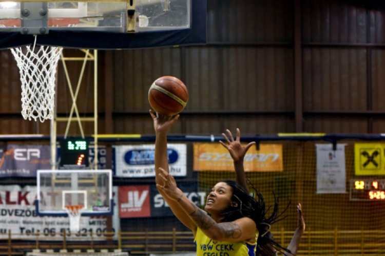 VBW CEKK CEGLÉD–BASKET NAMUR CAPITAL