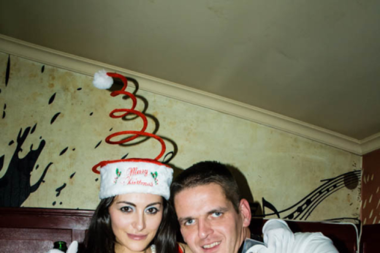 2014-12-06 FEEL THE BEACH TOUR