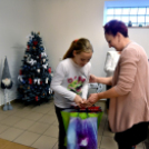 Ajándékok a gyermekotthonnak 