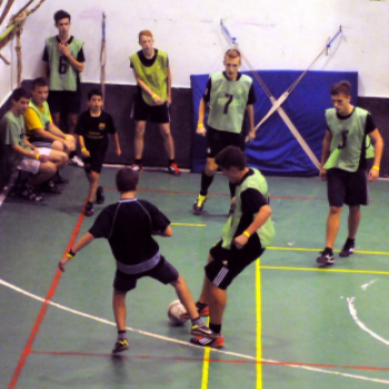 24 órás foci a gimiben