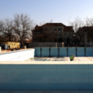 Városi Strandfürdő - járólapok építése