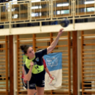 Megint nyertek a felnőttek