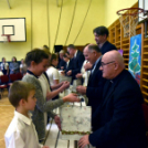 Átadták a felújított Szent Kereszt Katolikus Általános Iskolát