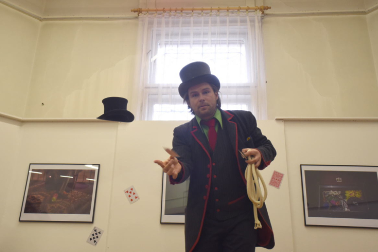 AbrakaVadra - Hartyányi Norbert kiállítása