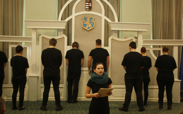 Faludy-val a kommunista diktatúra áldozatairól