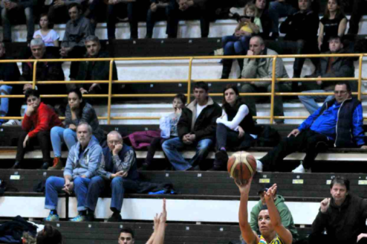 CEGLÉDI EKK–ATOMERŐMŰ KSC SZEKSZÁRD 74 – 85 