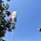 Felavatták az országzászló emlékművet Cegléden